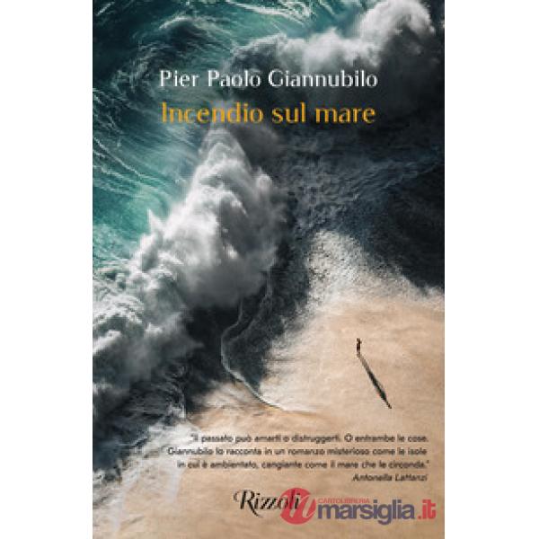 Incendio sul mare