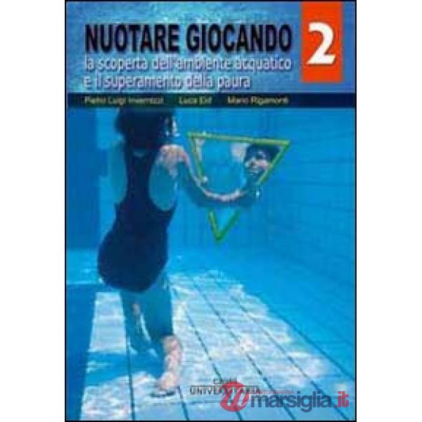 Nuotare giocando