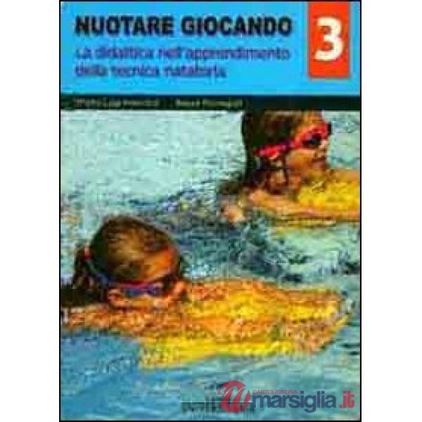 Nuotare giocando