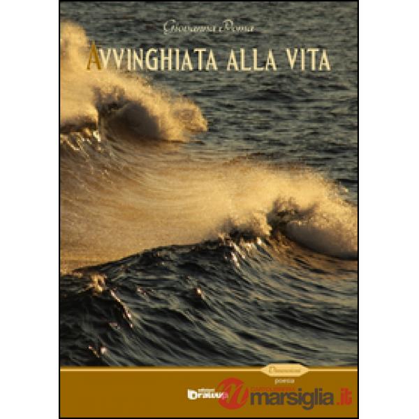 Avvinghiata alla vita