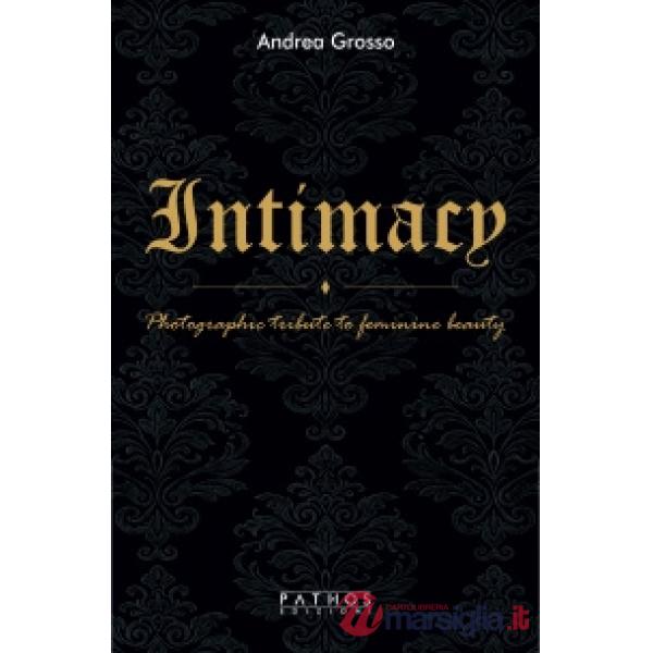 Intimacy. Photographic tribute to feminine beauty